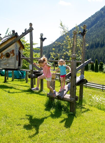 Holz-Wasserspielplatz Holzmuseum | Tom Lamm | © TVB Murau