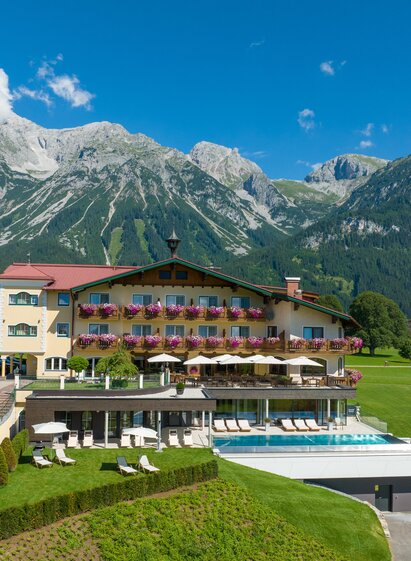 Ennstalerhof im Sommer  | © Ennstalerhof