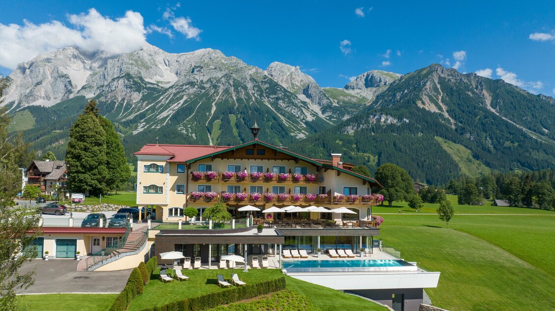Ennstalerhof im Sommer  | © Ennstalerhof