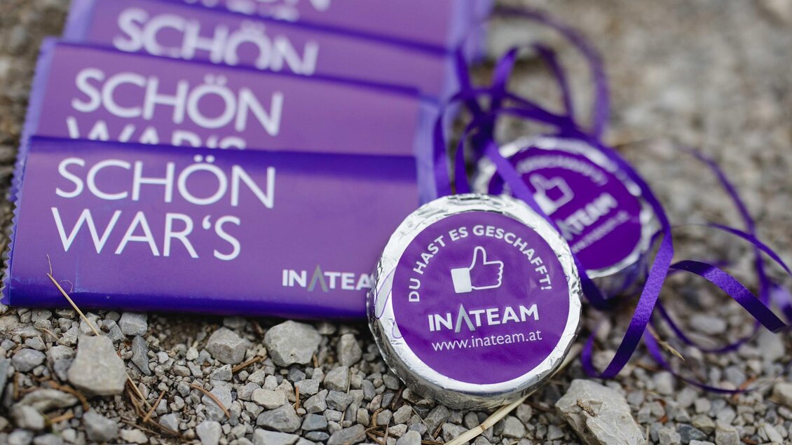 IN A TEAM  | © Indirch Fotografie