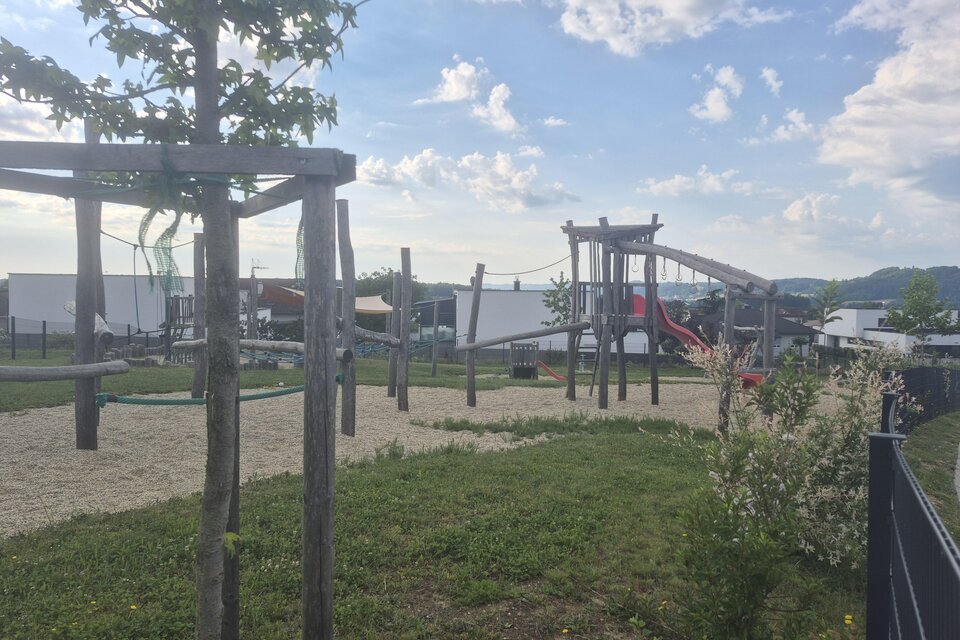 Playground Hauptplatz Fürstenfeld - Impression #1 | © Petra Stossier