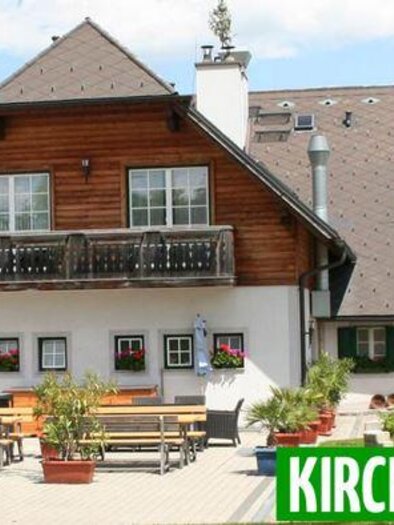 Frontansicht Kirchenwirt in Fischbach. | © Kirchenwirt Fischbach