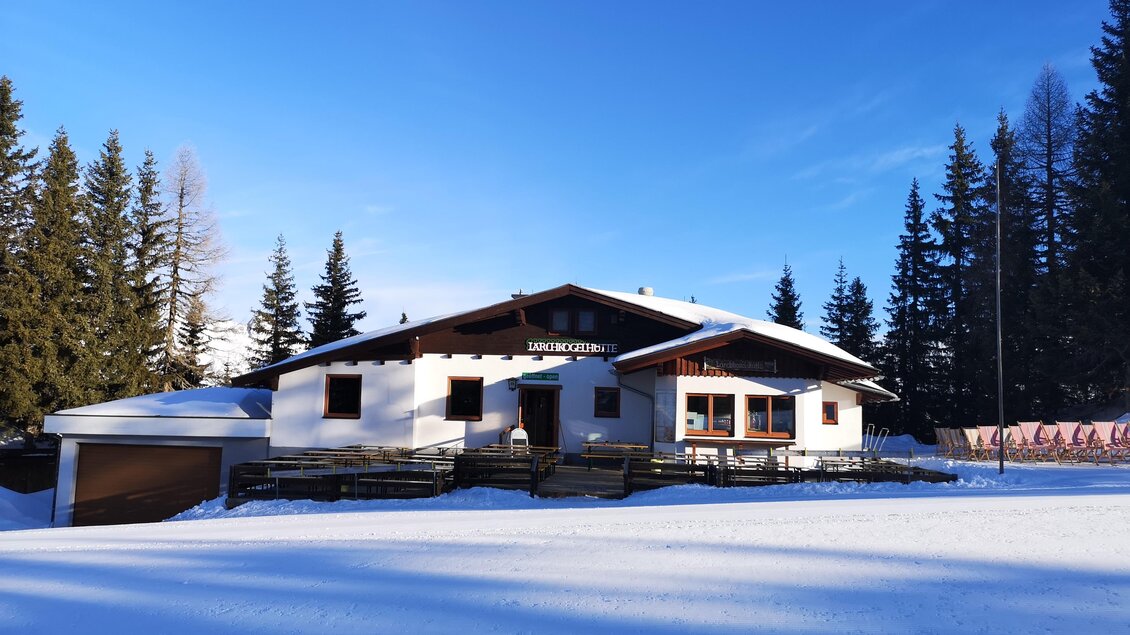 Lärchkogelhütte + Liegestuhlplatz | © Lärchkogelhütte