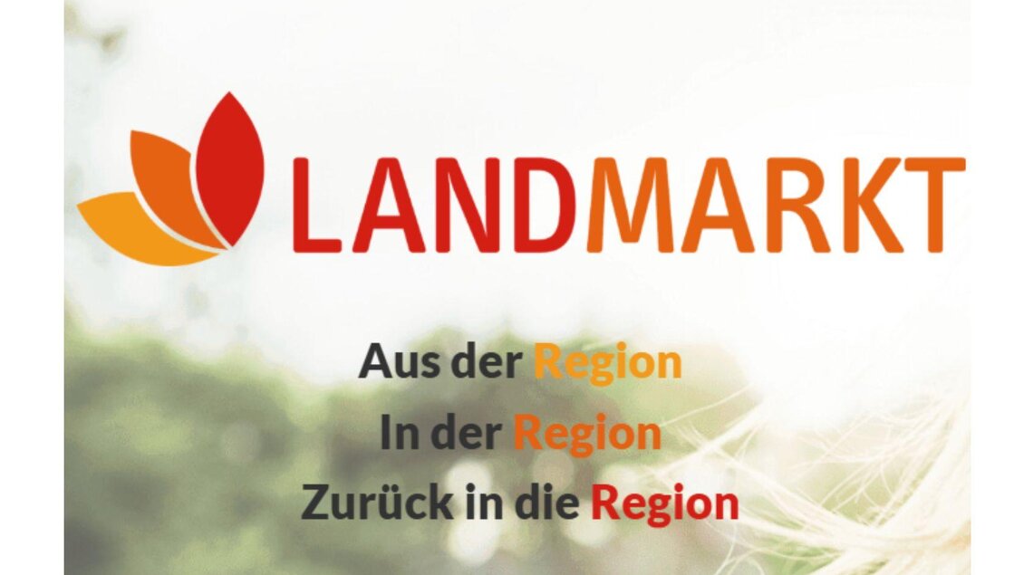 Ein buntes Logo von LANDMARKT mit roten und orangefarbenen Blättern. Es vermittelt ein Gefühl von Frische und Natur. | © Landmarkt KG
