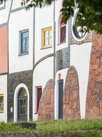 Rogner Bad Blumau Laufen | © Hundertwasser Architekturprojekt | Rogner Bad Blumau | © Hundertwasser Architekturprojekt
