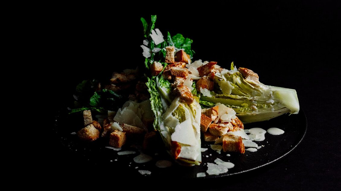 MEAT.art - Caesar Salad | © MEAT.art - Simona Donko