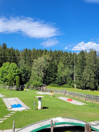 Chrizzlys Hütte_Minigolf_Oststeiermark | © Tourismusverband Oststeiermark