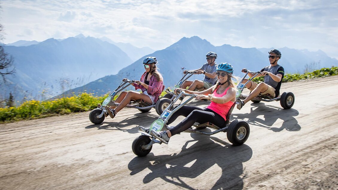  Go-Kart fahren auf unserer 7km langen Bahn. | © Harald Steiner