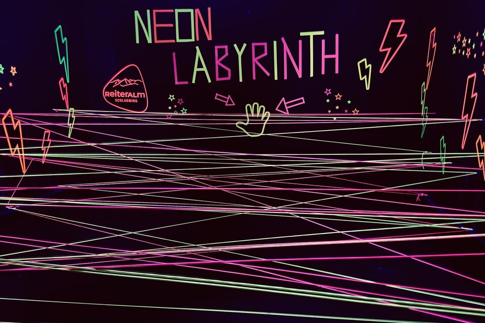 NEON Labyrinth auf der Reiteralm - Impression #1 | © Reiteralm