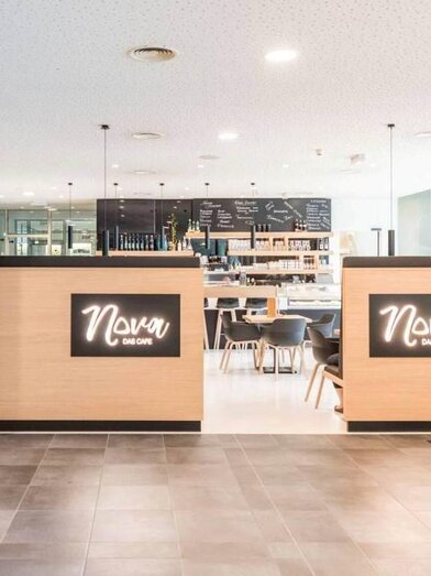 Therme NOVA - Das Café - Eingangsbereich | © Hotel & Therme NOVA | Die Abbilderei | © Hotel & Therme NOVA
