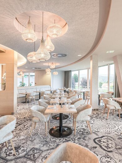 Therme NOVA – Panoramarestaurant | © Hotel & Therme NOVA | Die Abbilderei | © Hotel & Therme NOVA