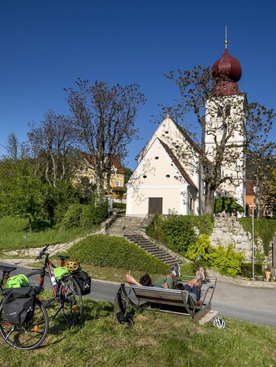Römerweinstraße_Rast Puch bei Weiz_Oststeiermark | © Tourismusverband Oststeiermark