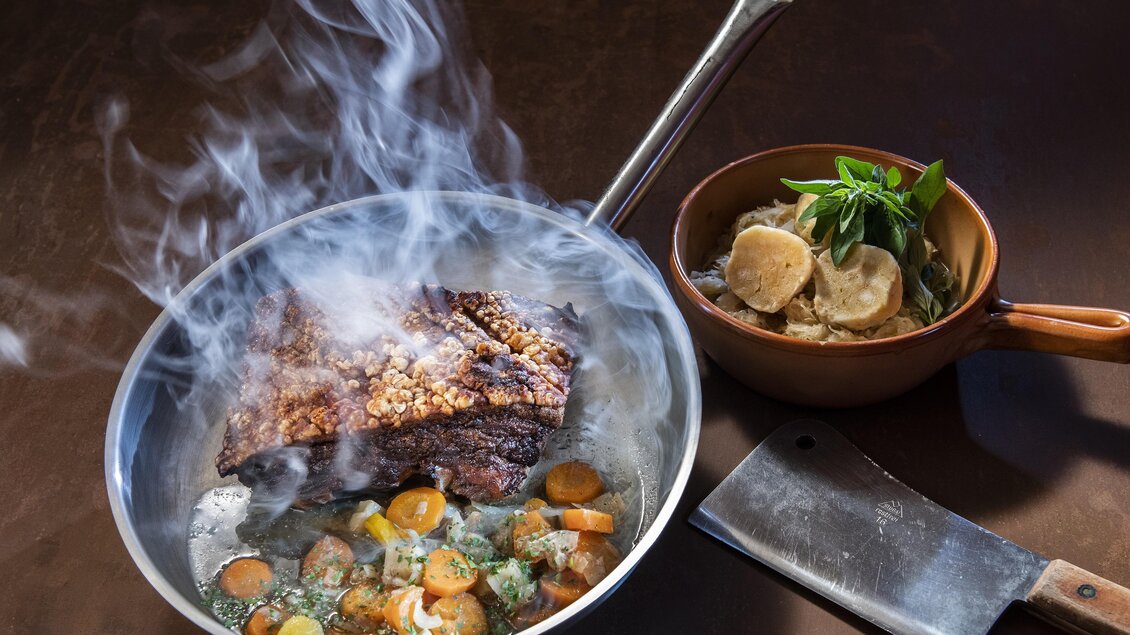 Krustenbraten | © Panoramahotel Gürtl