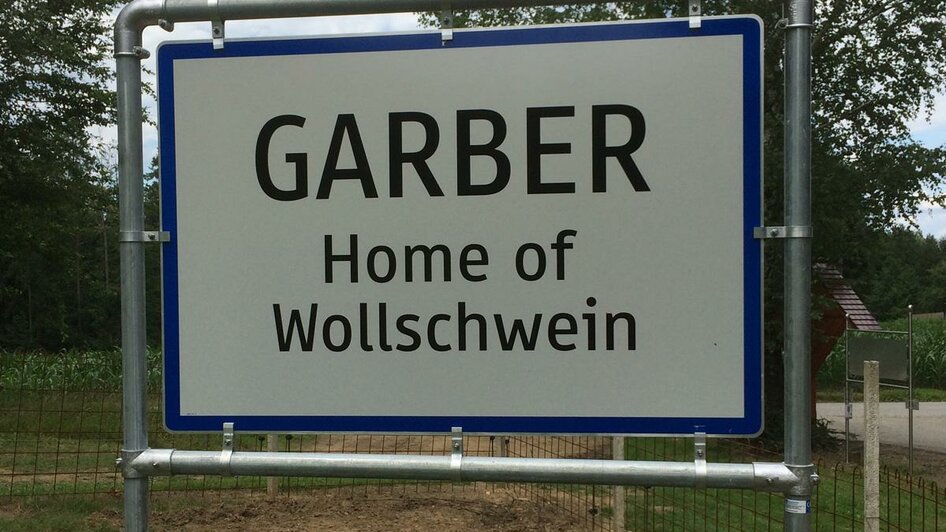 Home of Wollschwein Wein- & Genusswelt Garber | © Panoramaturm - Wollschweinwanderung Garber