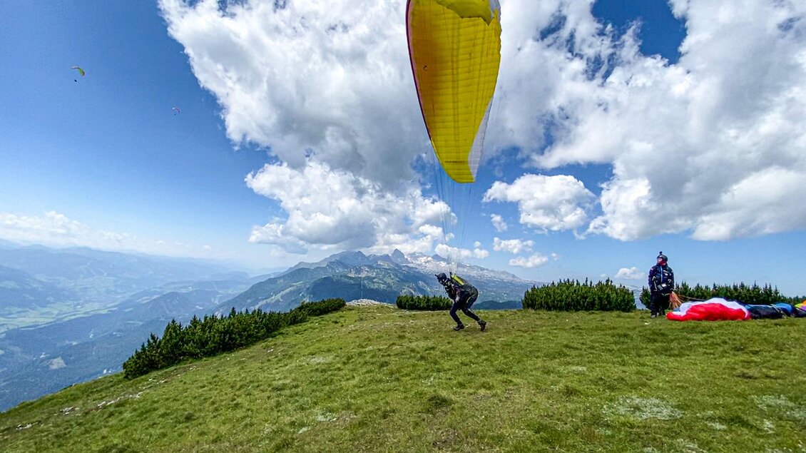   | © Sky Club Austria