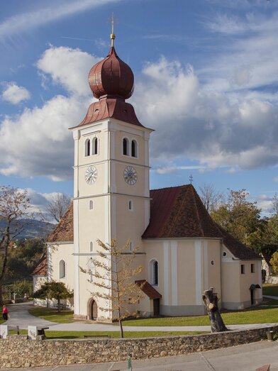 Pfarrkirche Puch_Aussenansicht_Oststeiermark | Christa Pollhammer | © Tourismusverband Oststeiermark