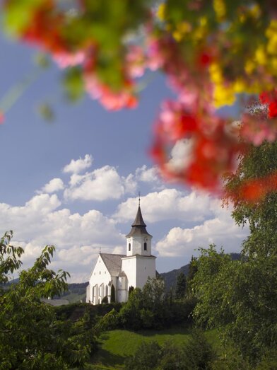 Pfarrkirche Kathrein_Blumen_Oststeiermark_Bergmann | Bergmann | © Tourismusverband Oststeiermark