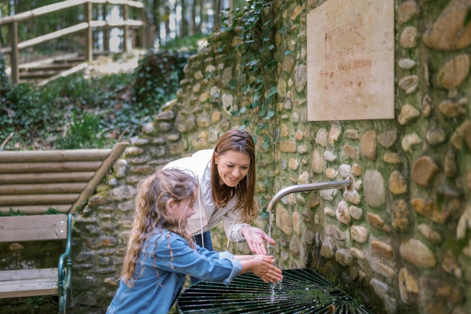 Picknicken bei der Stefaniequelle in St. Ruprecht an der Raab - Impression #1 | © Tourismusverband Oststeiermark