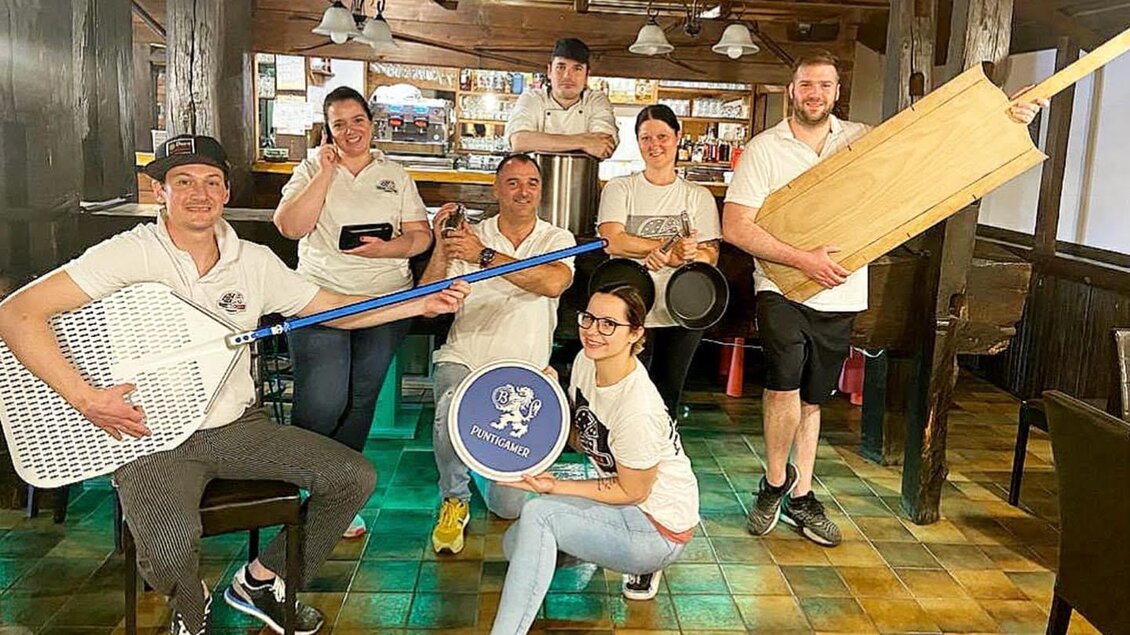 Foto vom Team der Pizzeria | © Pizzeria Heuboden