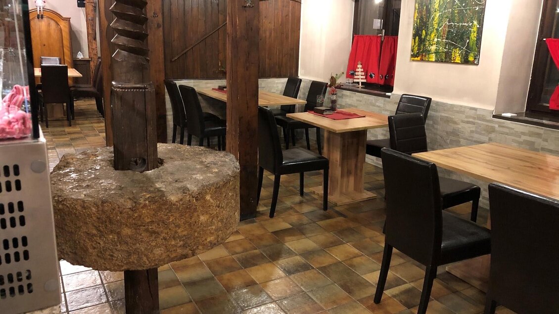 Pizzeria Heuboden mit urig und modernen Ambiente | © Pizzeria Heuboden