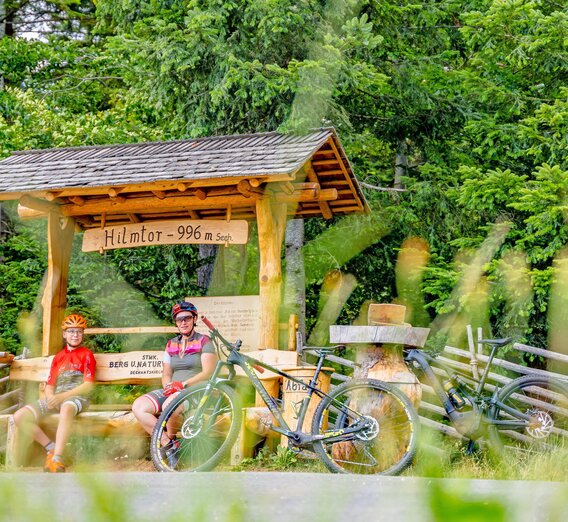Rast beim Hilmtor in Dechantskirchen | © Kräuterregion Wechselland / Oststeiermark Tourismus | Flotoanker | © Kräuterregion Wechselland / Oststeiermark Tourismus