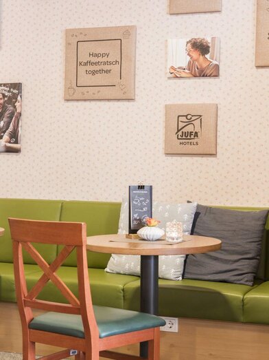 Coffe in the Jufa Hotel, Grundlsee, Restaurant | © Jufa Hotels | JUFA Hotels | © Jufa Hotels