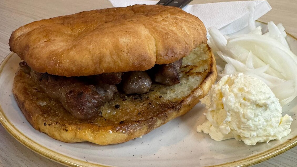 Demiri - Cevapcici-Sandwich | © Demiri