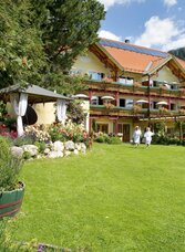 Rosenhof Aussen | © Restaurant Hotel Rosenhof | Restaurant Hotel Rosenhof | © Restaurant Hotel Rosenhof