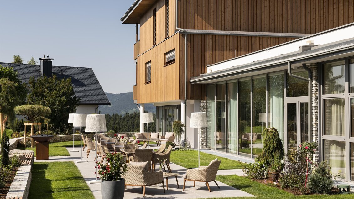 <p>Aussenansicht Dorfhotel Fasching.</p> | © Dorfhotel Fasching