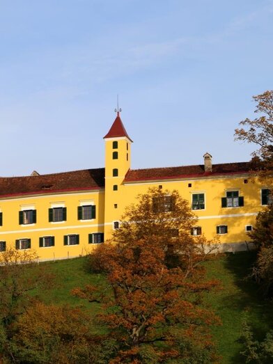Schloss Arnfels Vorderansicht | Schloss Arnfels Fam. Macher | © Schloss Arnfels Fam. Macher
