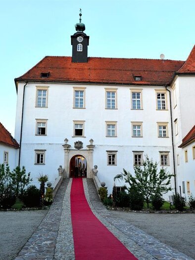 Eingang Schloss Oberradkersburg | © Schloss Oberradkersburg