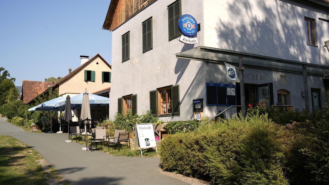 Schlosspark Pöllau_Parkcafè_Oststeiermark | © Tourismusverband Oststeiermark