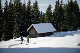 Snowshoe hiking_winter_Eastern Styria | © Tourismusverband Oststeiermark