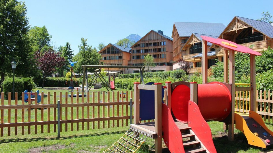 Kinderspielplatz, Altaussee, Spielzug | © Viola Lechner