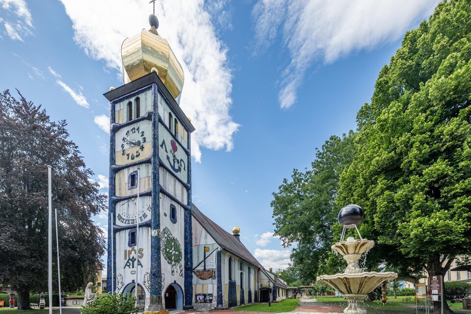 St. Barbara Kirche - Hundertwasser - Impression #1 | © Die Abbilderei