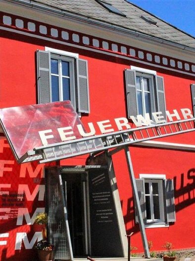 fassade neu steirisches feuerwehrmuseum kunst  kul | © Feuerwehrmuseum
