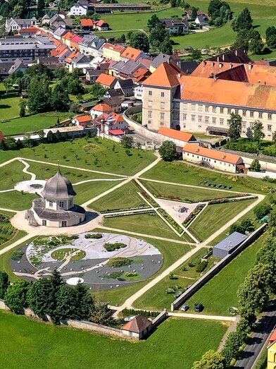 Luftaufnahme Stiftsgarten | Tom Lamm | © Holzwelt Murau