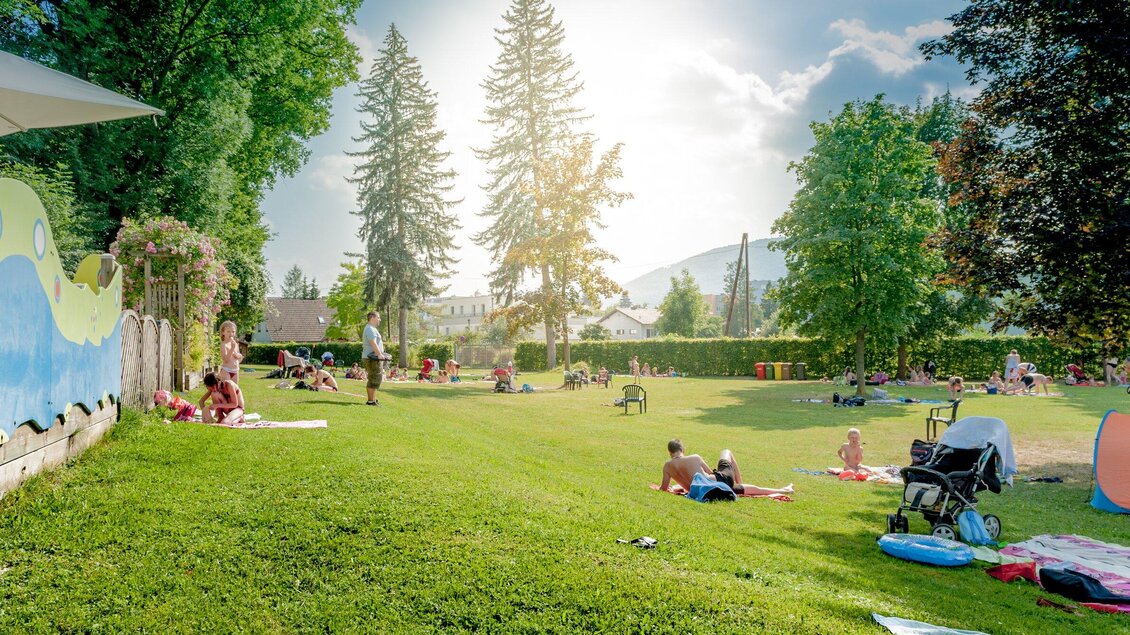 Stukitzbad Liegewiese | © Holding Graz - Joel Kernasenko