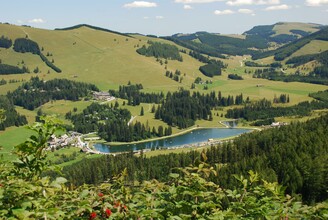Teichalm lake_panorama_Eastern Styria | © Tourismusverband Oststeiermark