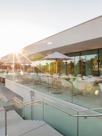 Panoramarestaurant Quellblick | © Eisenberger | Heiltherme Bad Waltersdorf | © Eisenberger