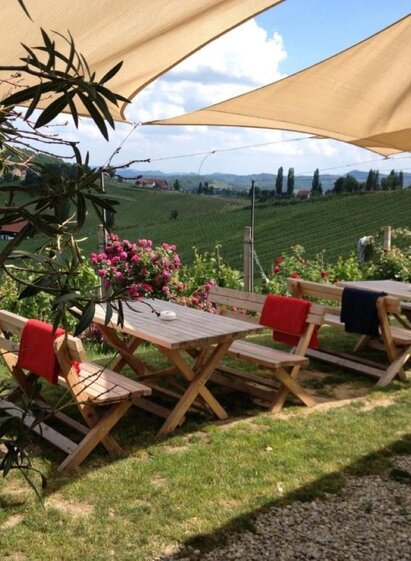 Weingut Kögl Buschenschank | © Weingut Kögl | Tamara Kögl | Tamara Kögl | © Weingut Kögl | Tamara Kögl