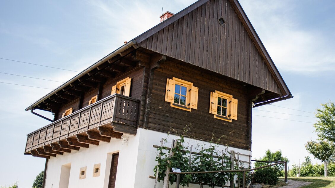 Aussenansicht vom Kellerstöckl | © Weingut Triebl
