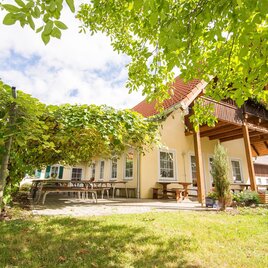 Buschenschank Allmer_Hausanicht_Oststeiermark | © Buschenschank Allmer
