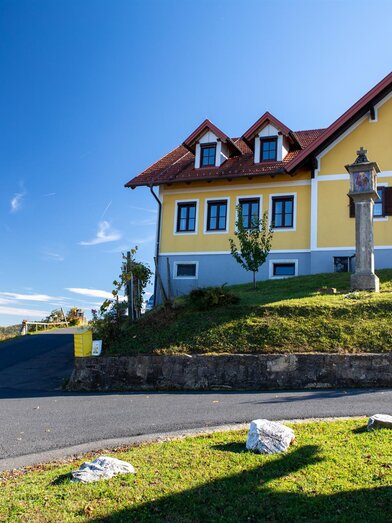 Weinhof-Buschenschank Hakl in Sichauf bei St. Anna | © Weinhof Hakl | Ulrike Korntheurer | © Weinhof Hakl