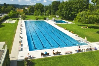 Wave pool_sports pool_Eastern Styria | © Stadtgemeinde Gleisdorf_Tourismusverband Oststeiermark