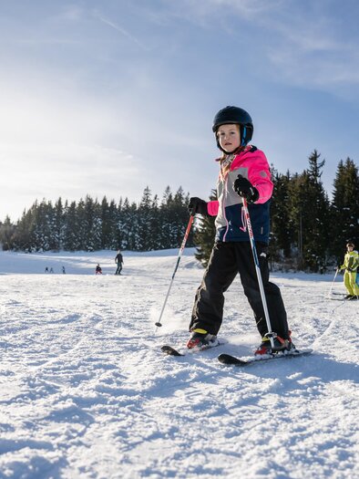 Kind beim Schifahren_Oststeiermark | © David Hammerl