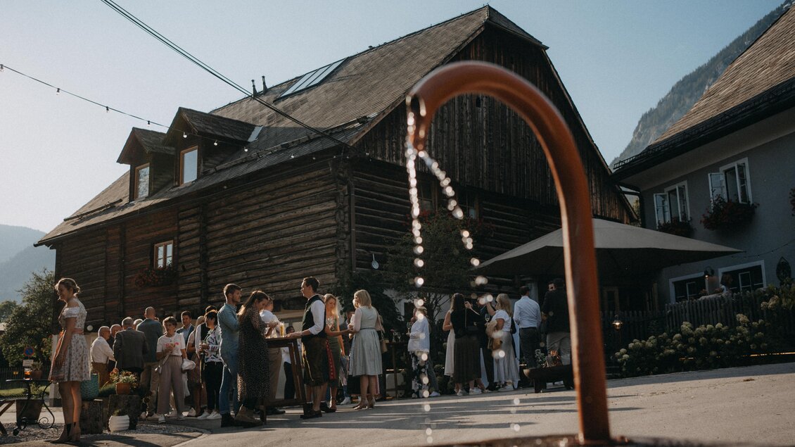 Hochzeitsfeier am Dorfplatz | © Marta Urbanelli