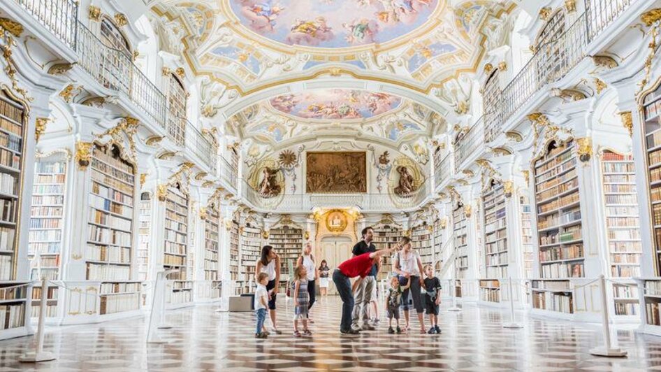 Die größte Klosterbibliothek der Welt | © Stefan Leitner