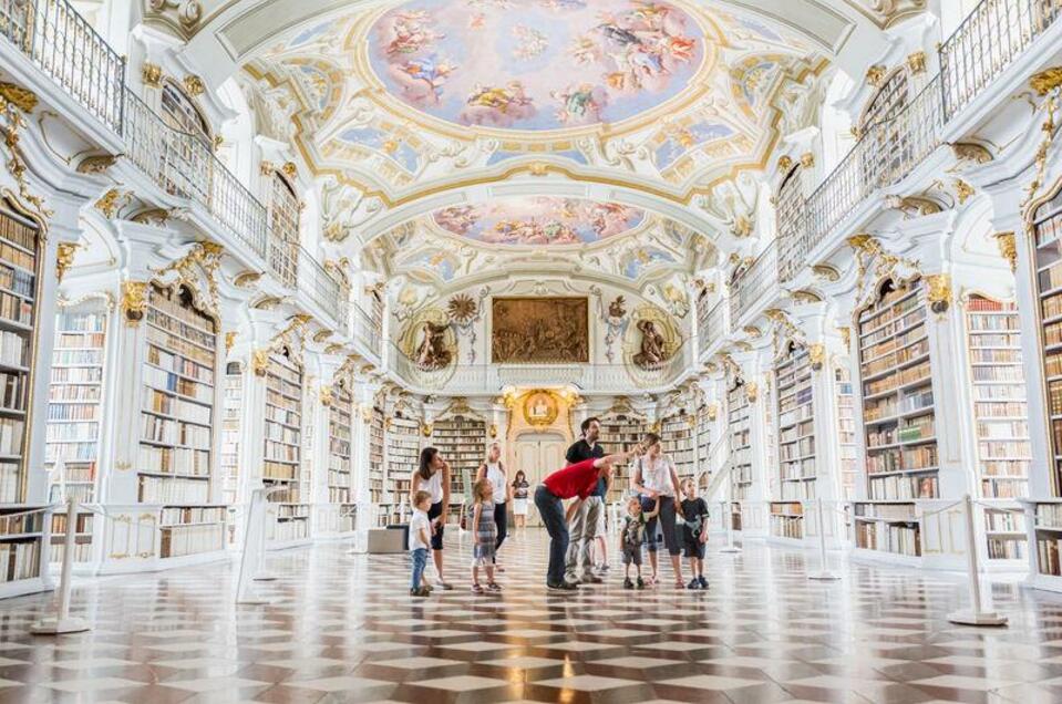 Die größte Klosterbibliothek der Welt | © Stefan Leitner