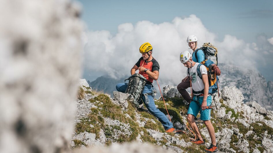 Gipfelglück mit deinem Bergführer | © Stefan Leitner